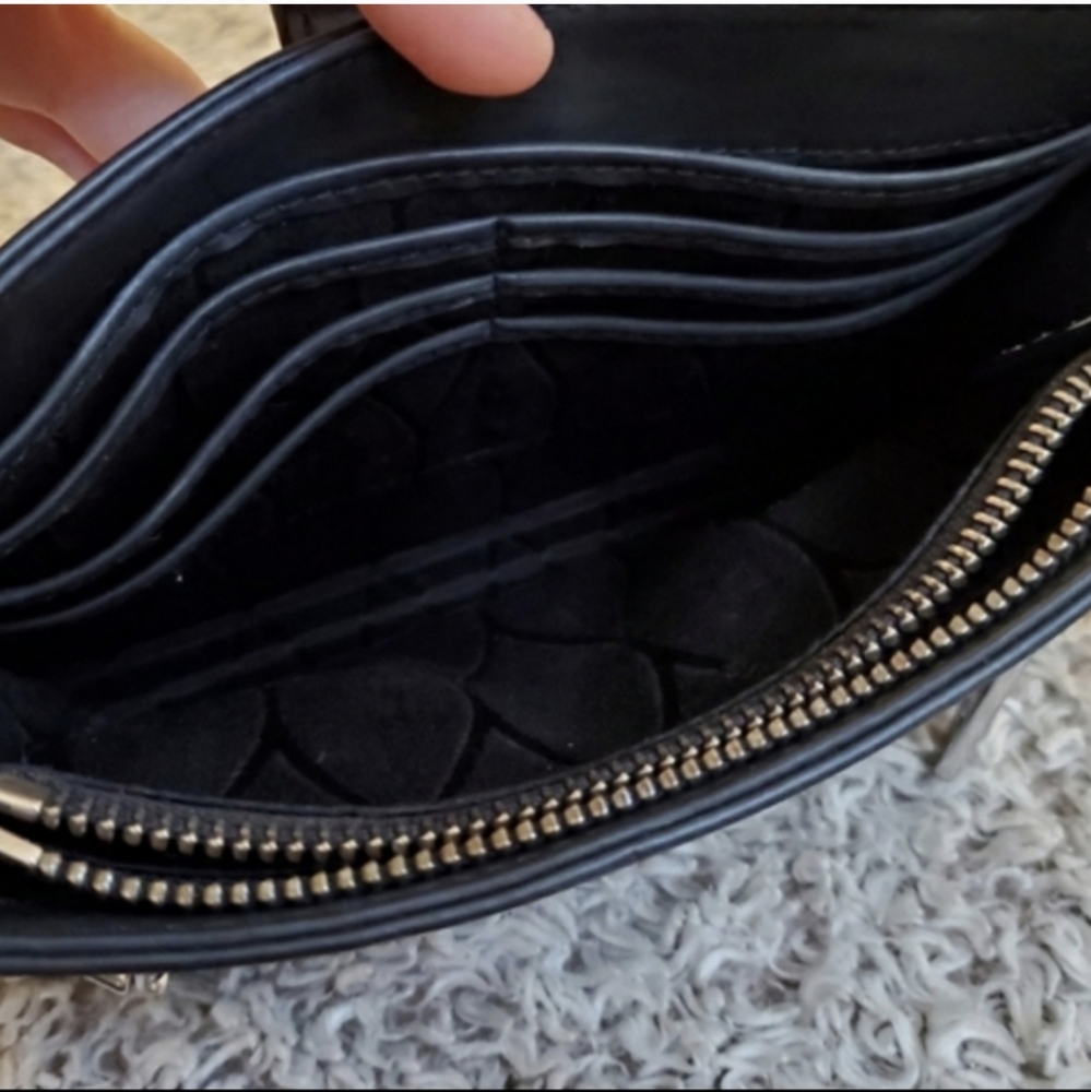 Kenzo Kalifornia authentic wallet chain bag - Picture 6 of 8